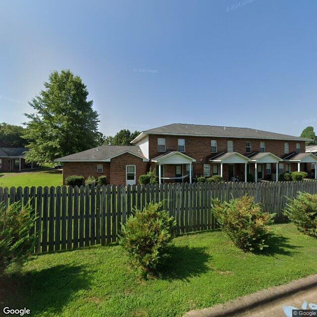 Cedar Village Apts
