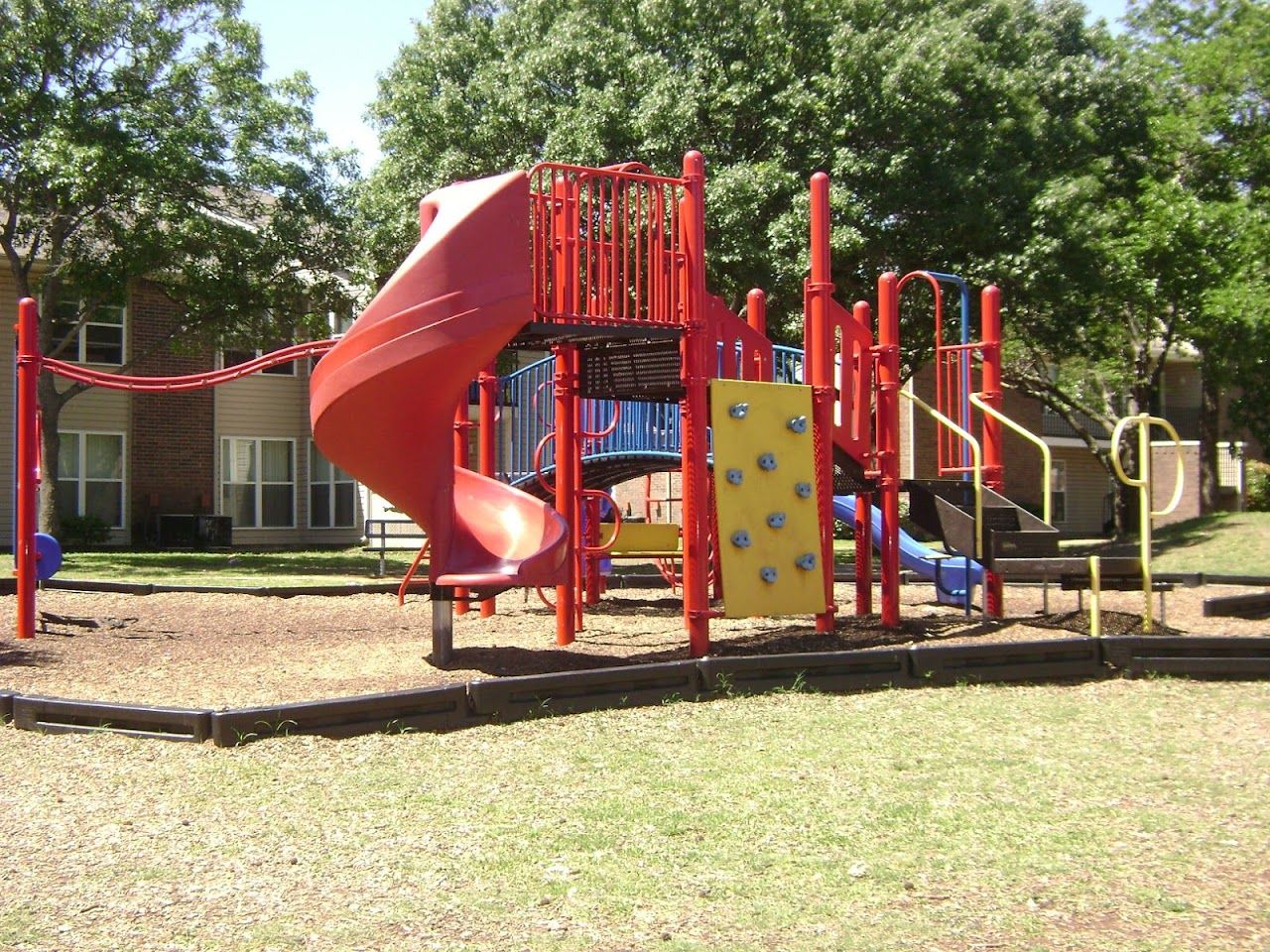 Center Ridge Apts