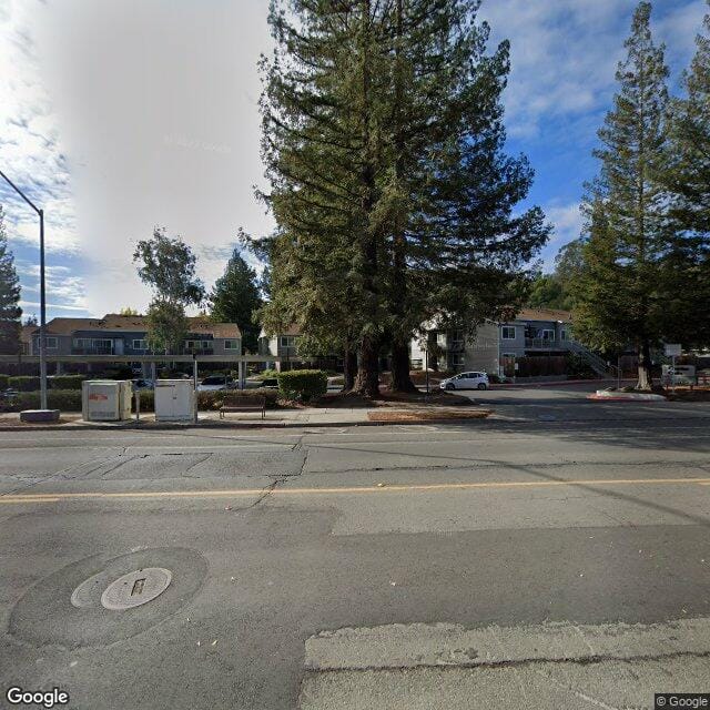 Charter Oaks Apts