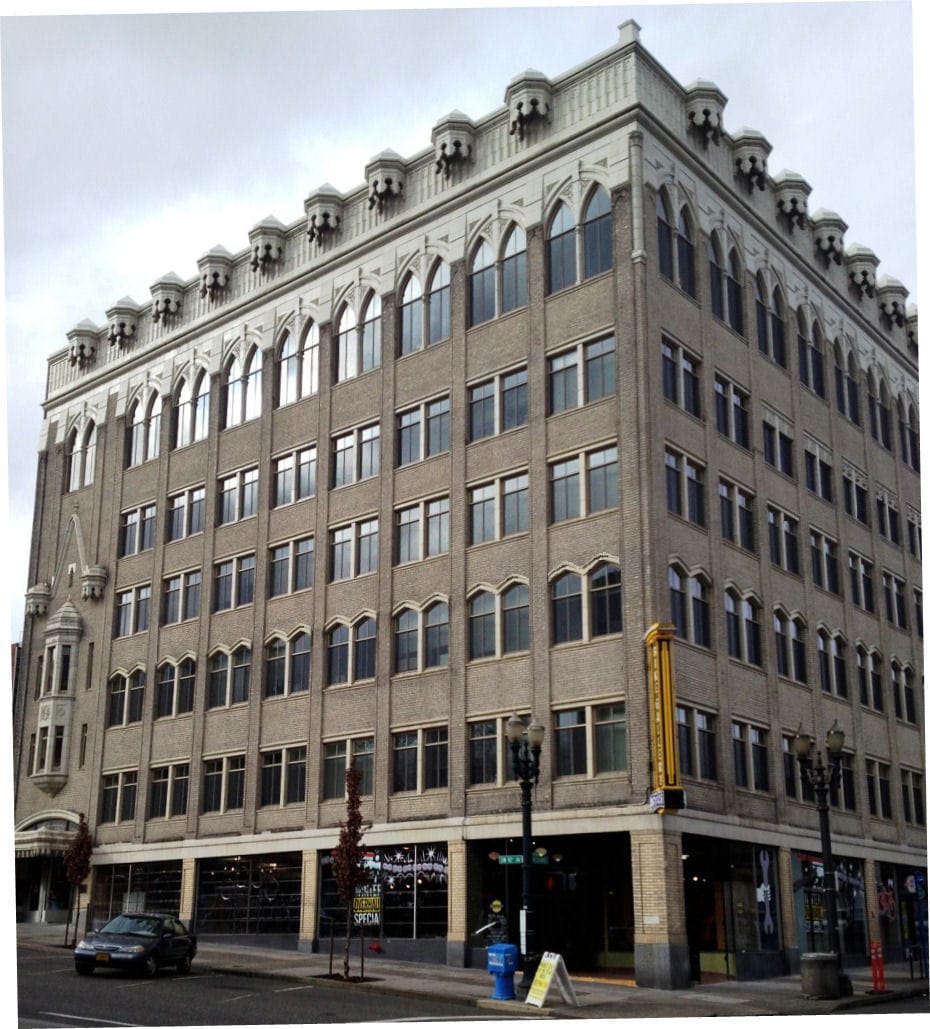 Chaucer Court