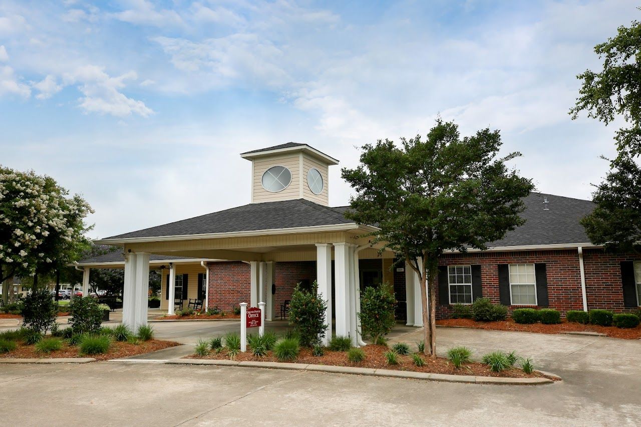 Chauvin Pointe Apts