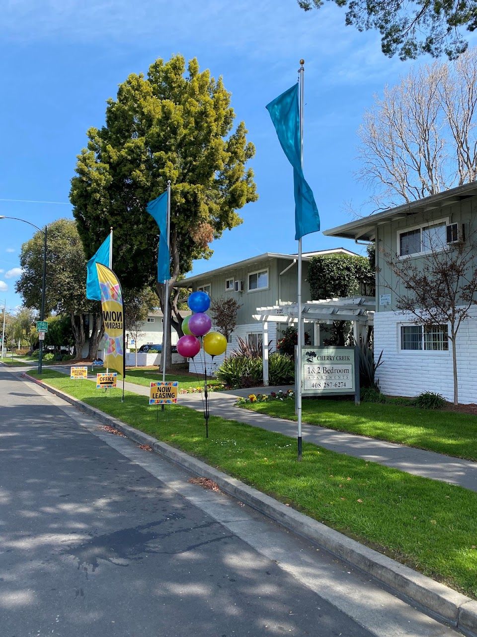 Cherry Creek Apts