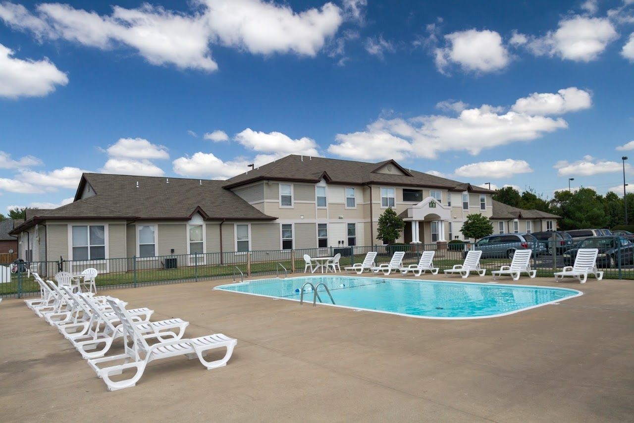 Chesterfield Village Apts