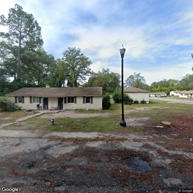 Chestnut Court Apts (Was Douglas Manor)