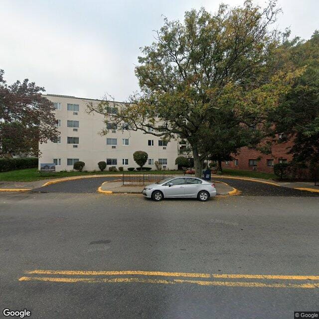 Chestnut Garden Apts