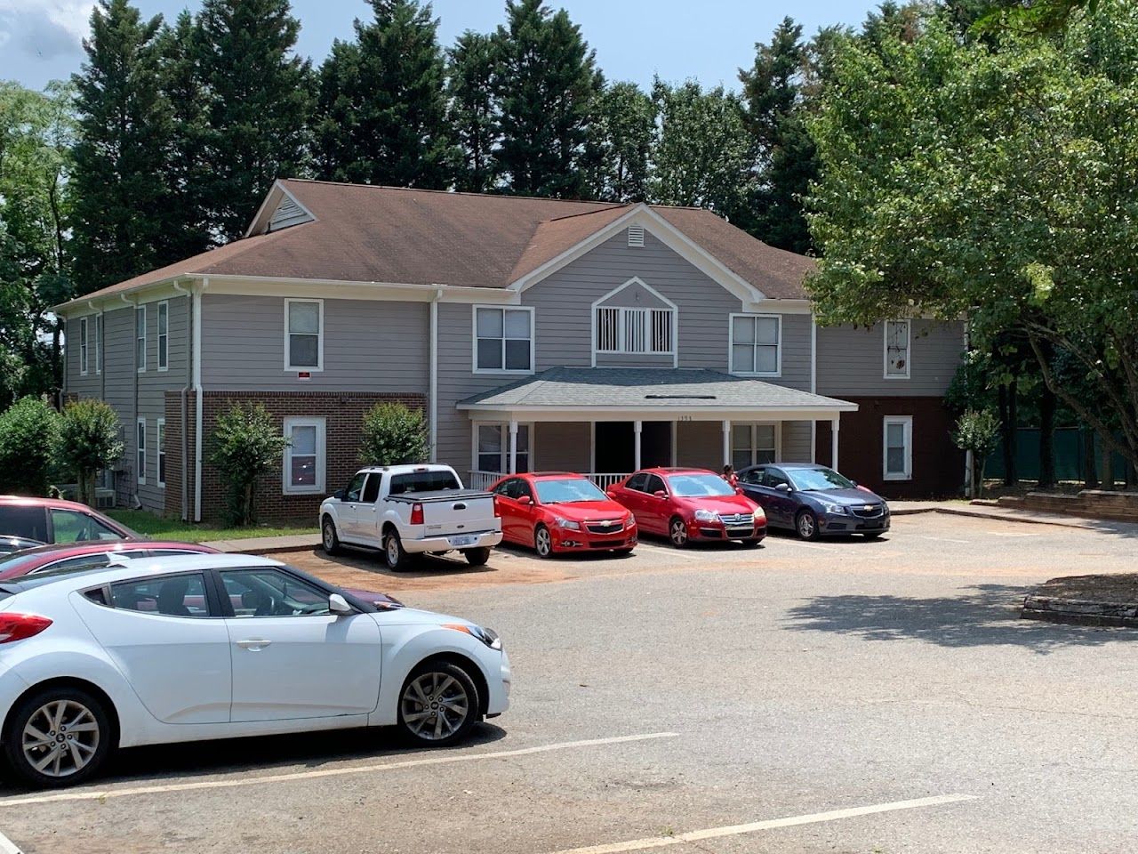 Chestnut Plains Apts