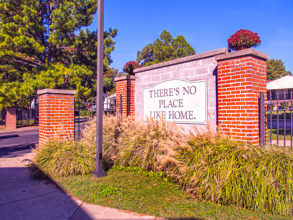 Chicksaw Place Apts