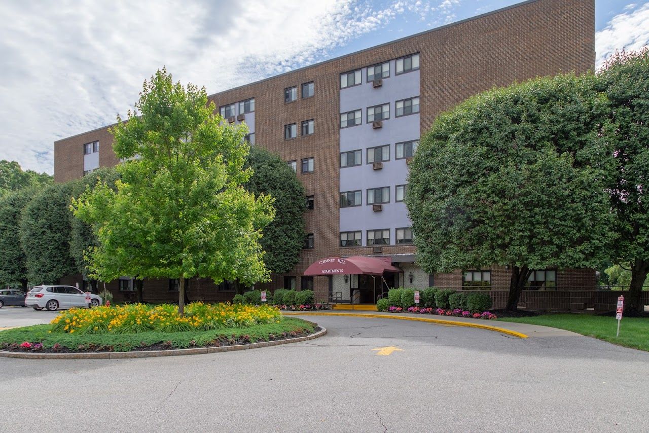 Chimney Hill Apts