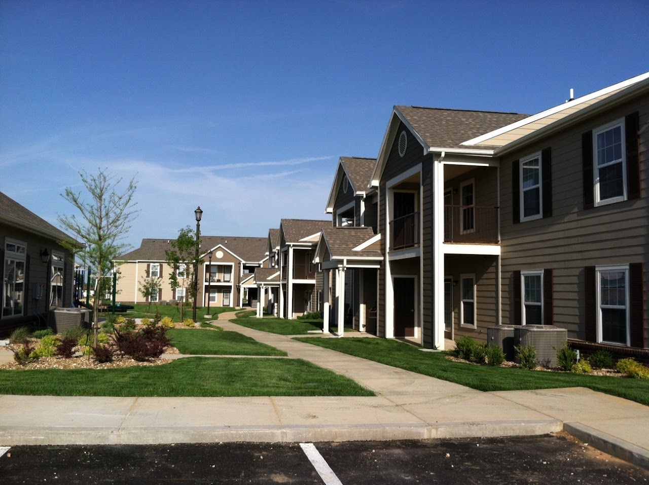 Churchill Apts