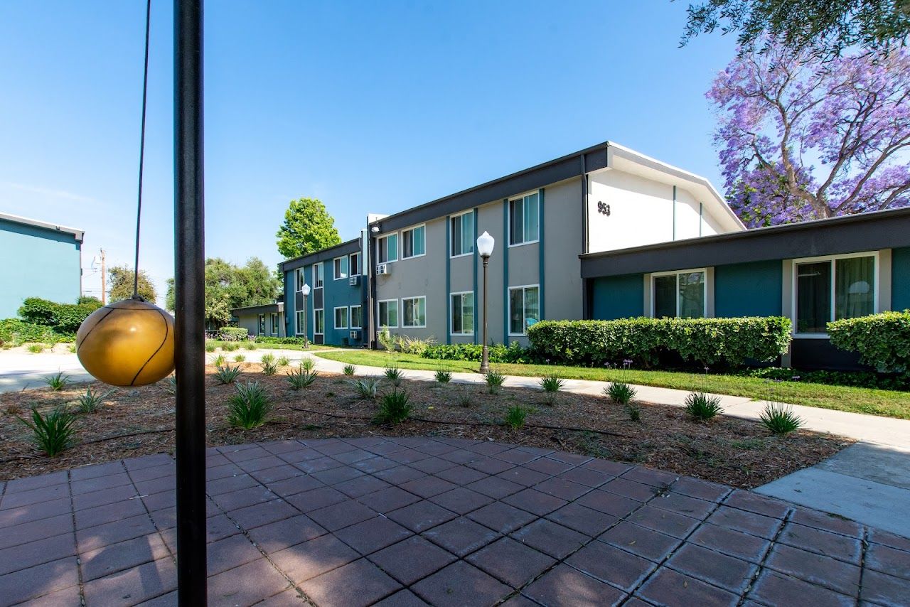 Claremont Village Apts