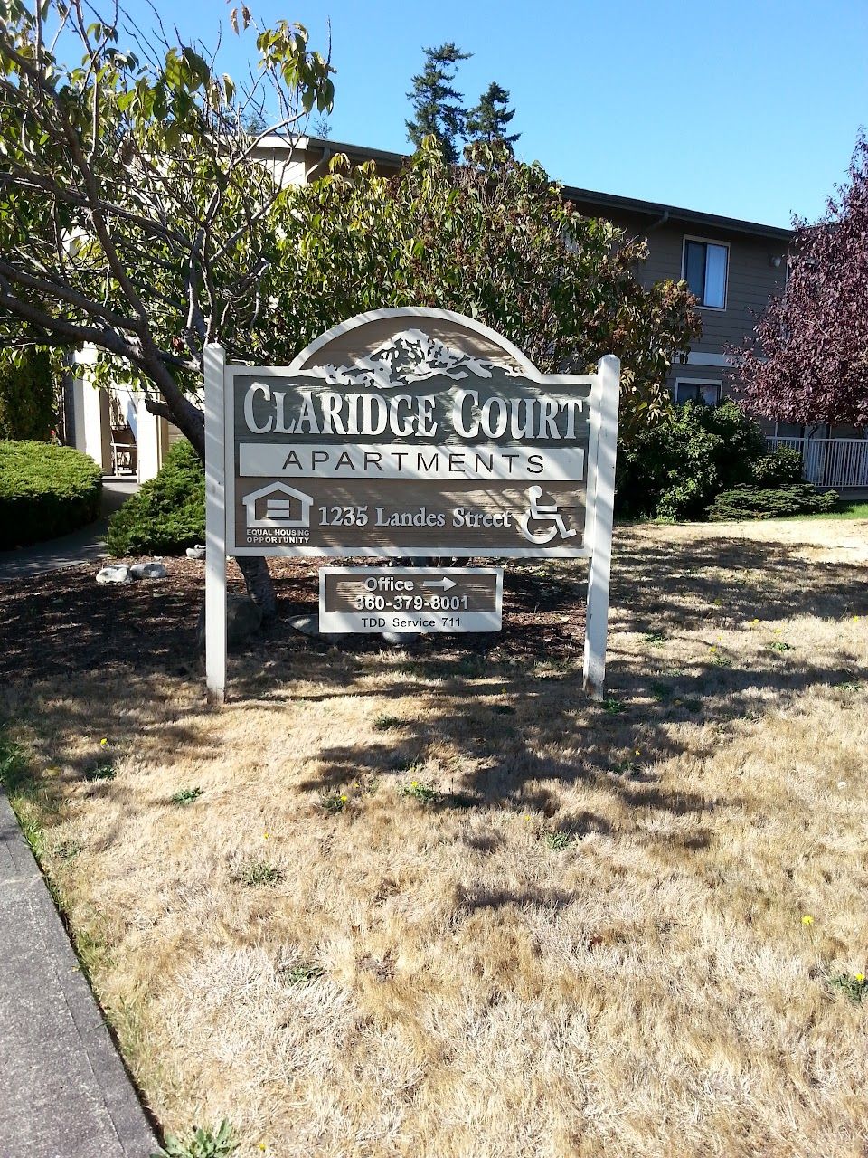 Claridge Court Apartments