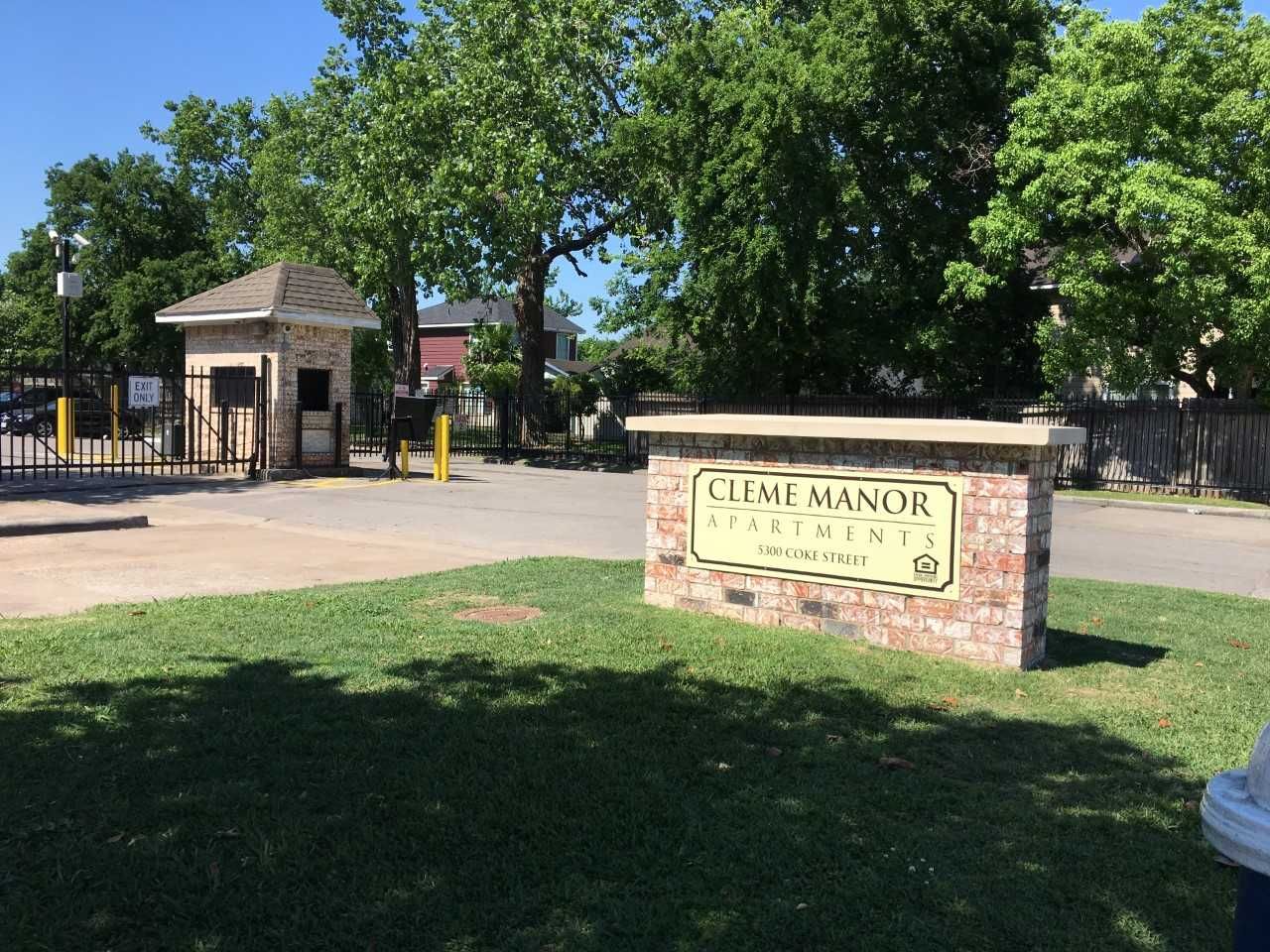 Cleme Manor