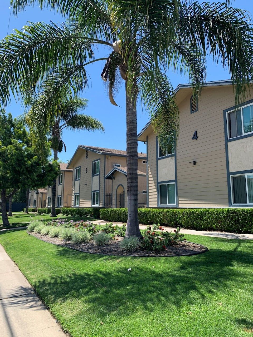 Cobblestone Village Apts