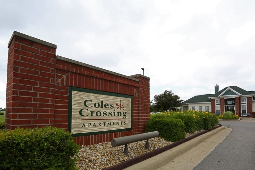Coles Crossing Apts