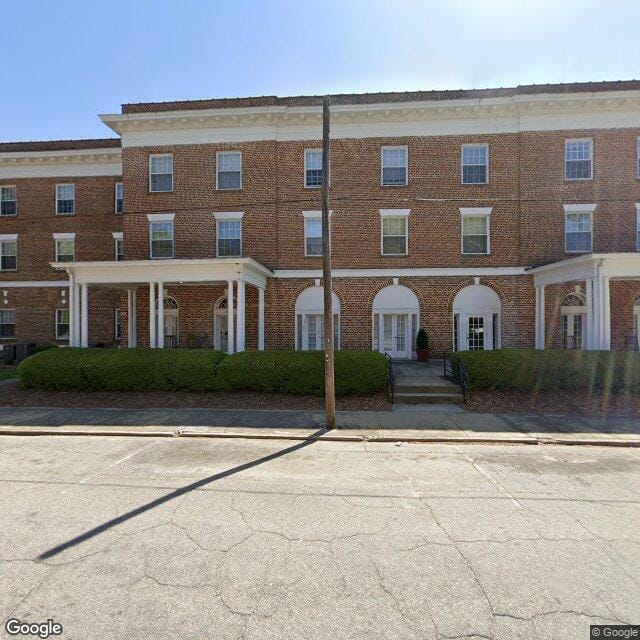 Colonial Lodge