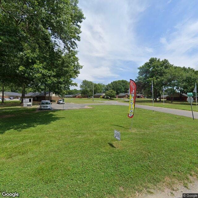 Colonial Manor Apts