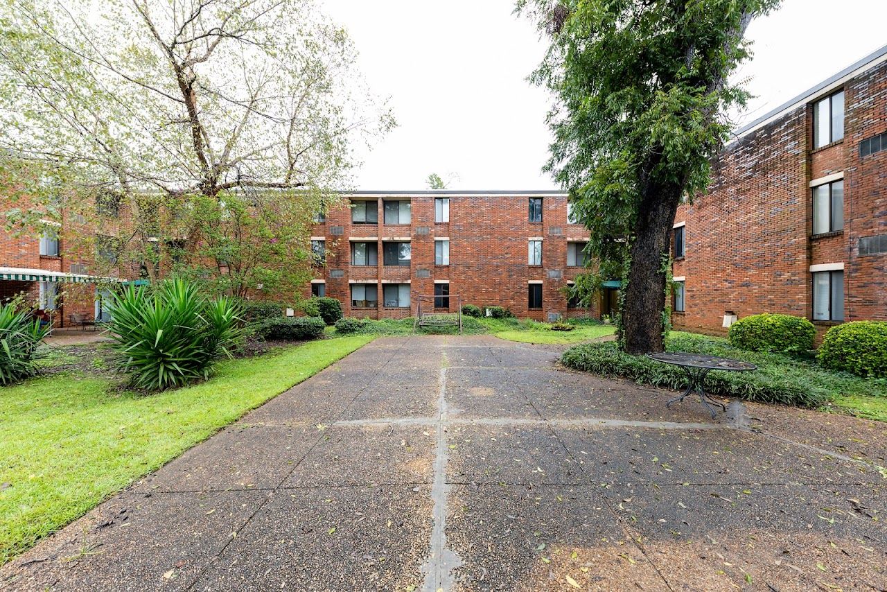 Columbus Gardens Apartments