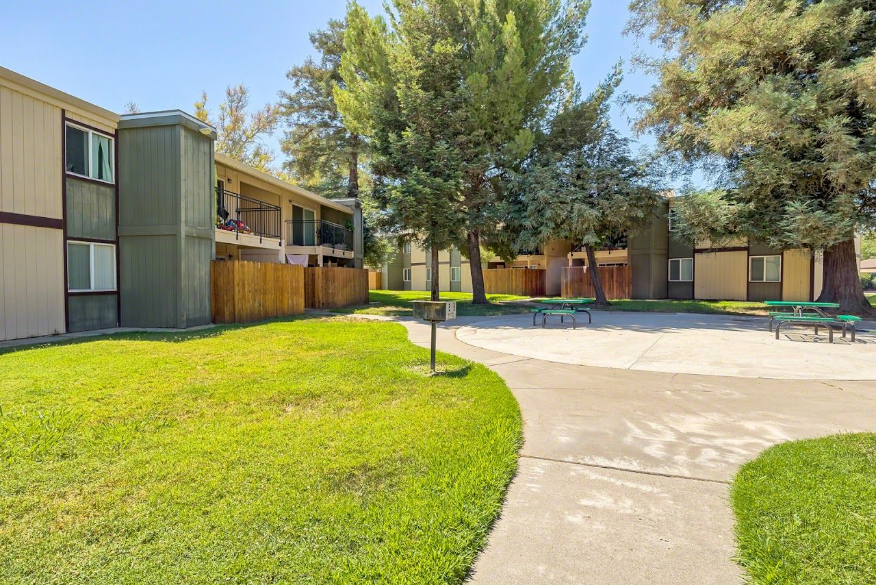 Colusa Garden Apts
