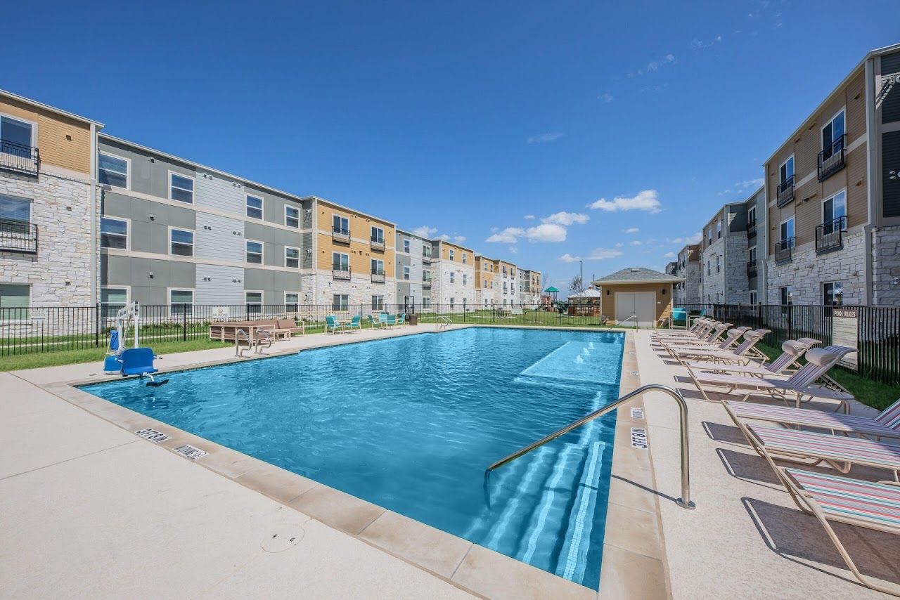Commons At Manor Village