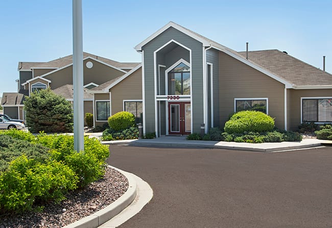 Constitution Square Apts