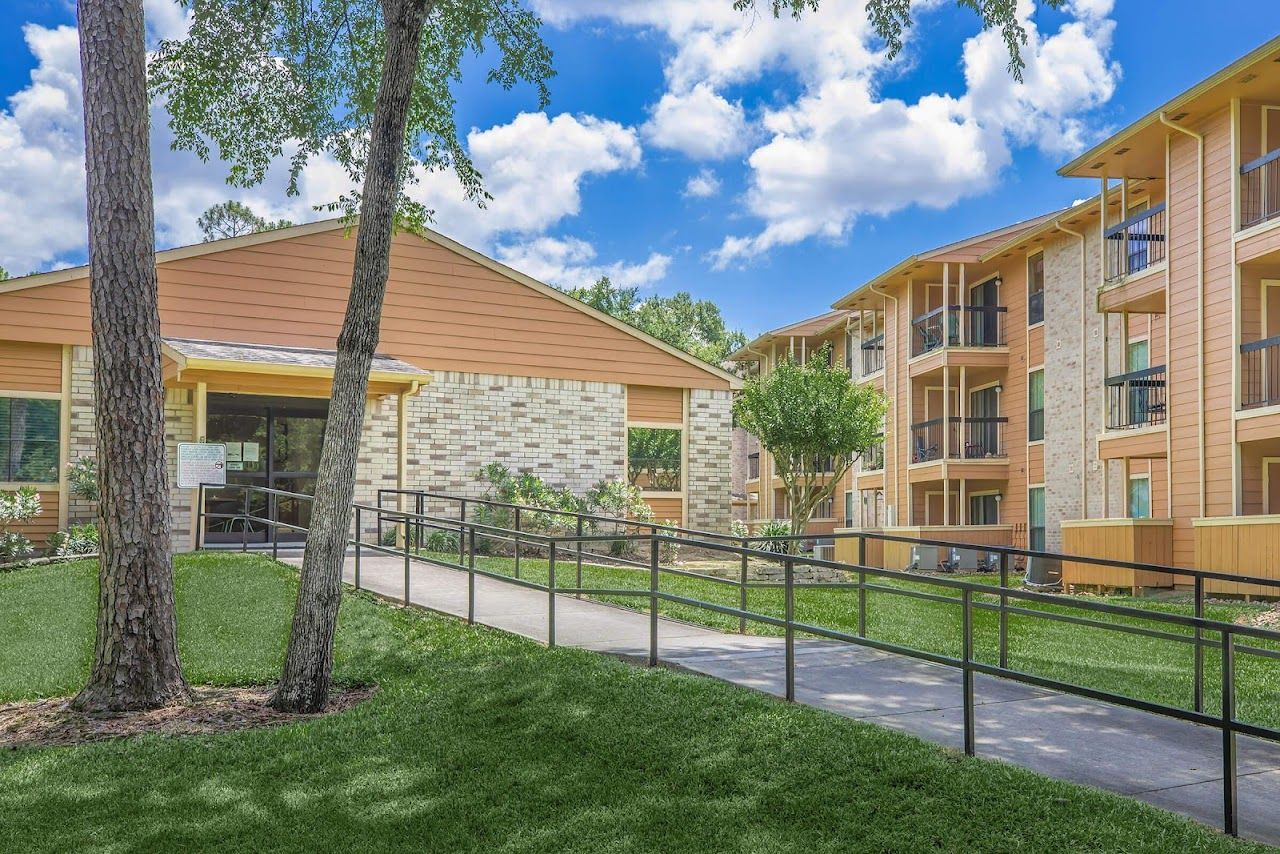 Copperwood Apts