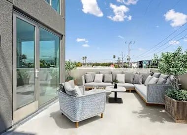 Coro Apartments