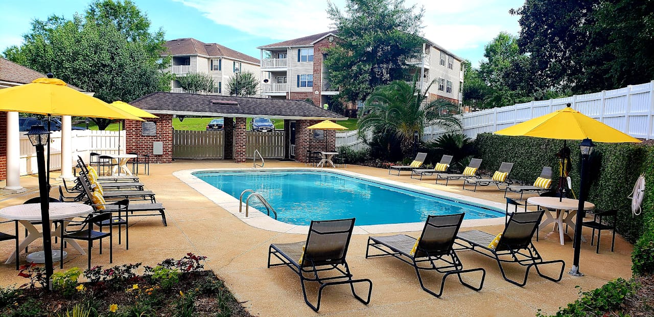 Cottage Hill Pointe Apts