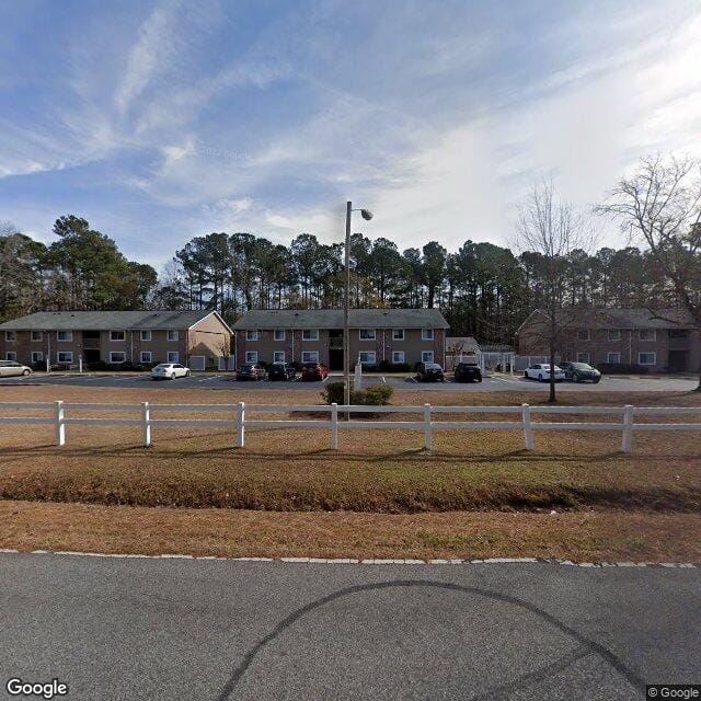 Country Lane Apts