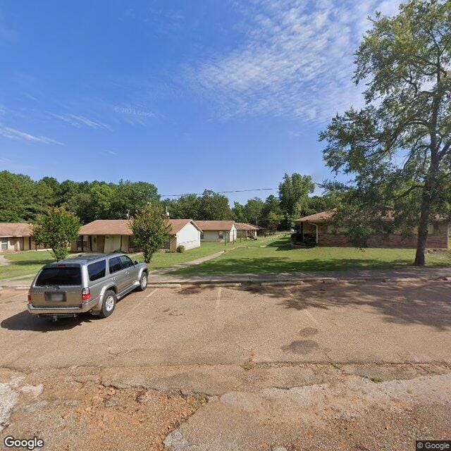 Country Square Apts