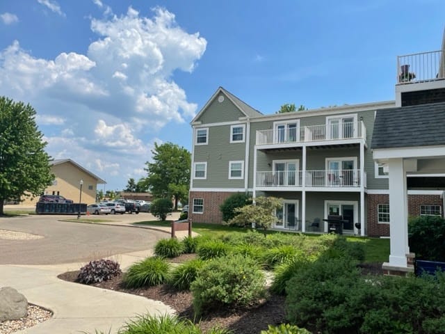 Country View Apts (Waunakee)