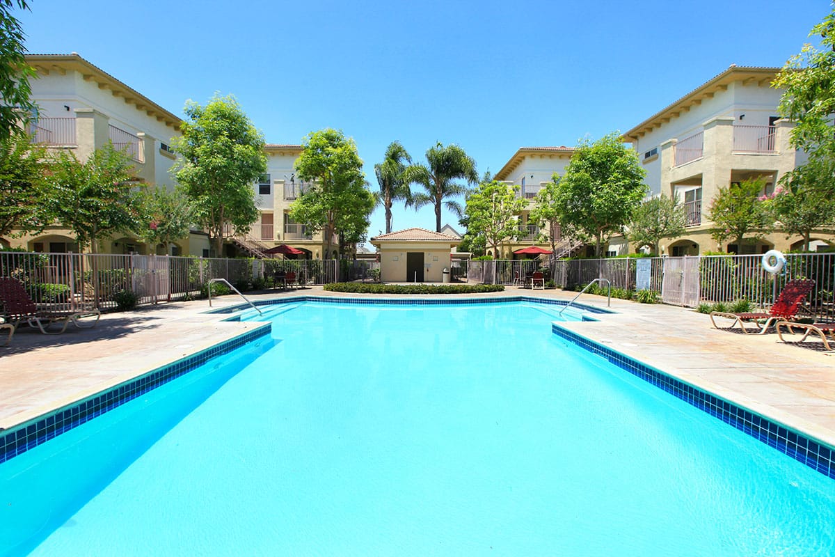Courtyard Apartments