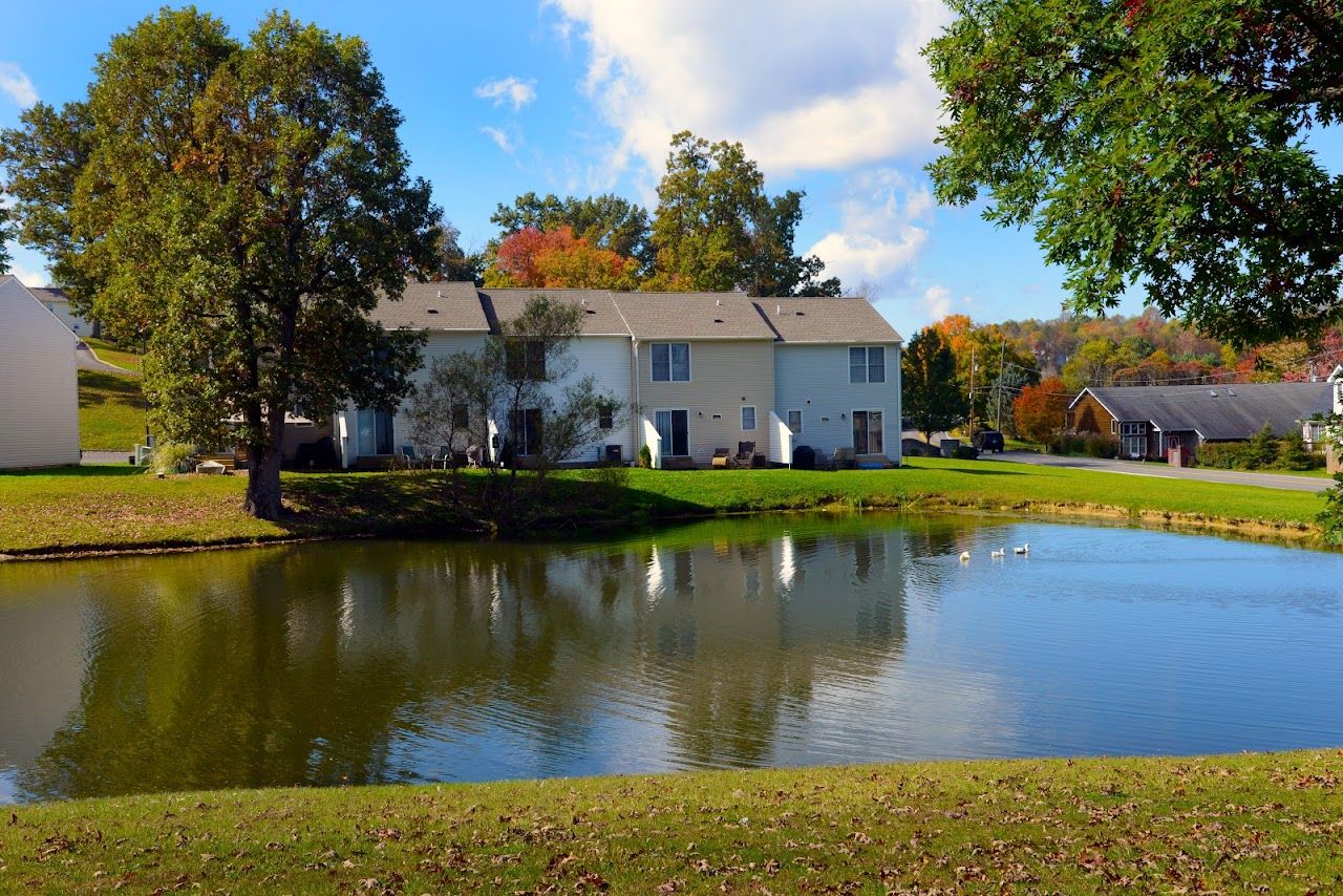 Cranberry Cove Apts
