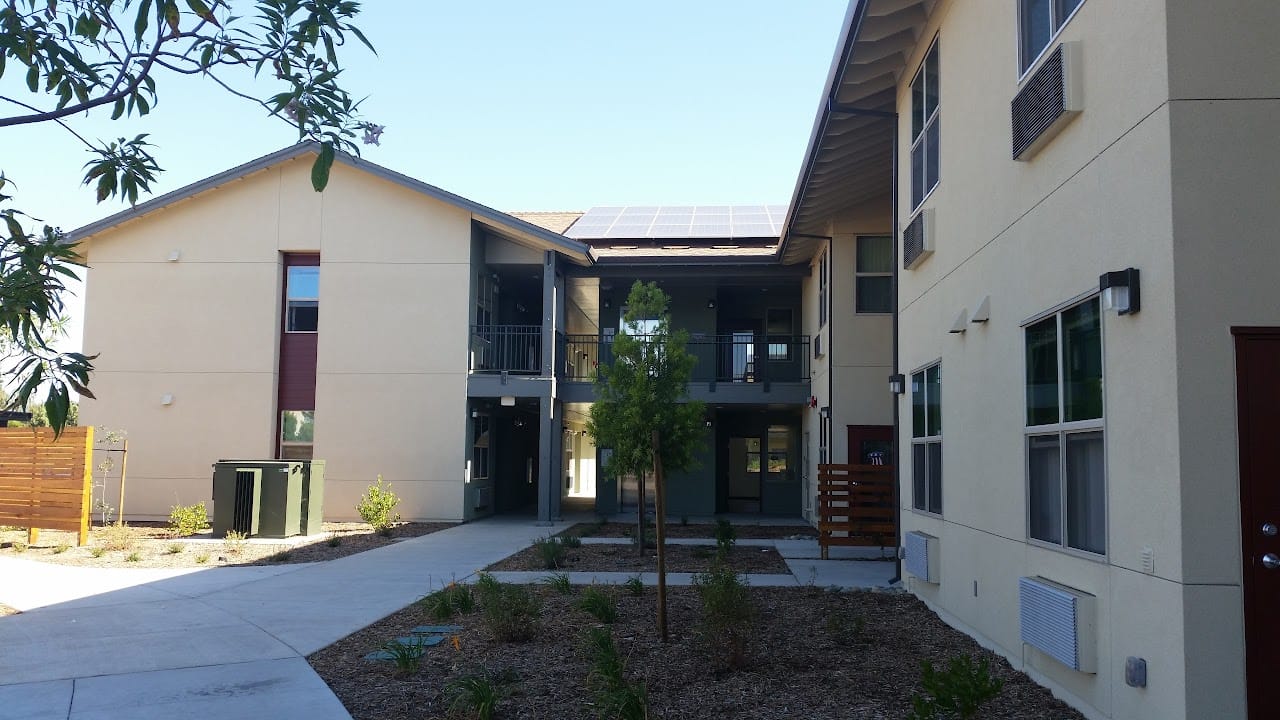 Crane'S Landing (Fka Tienda Drive Senior Apartments)
