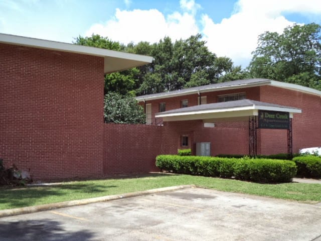 Creek Apts