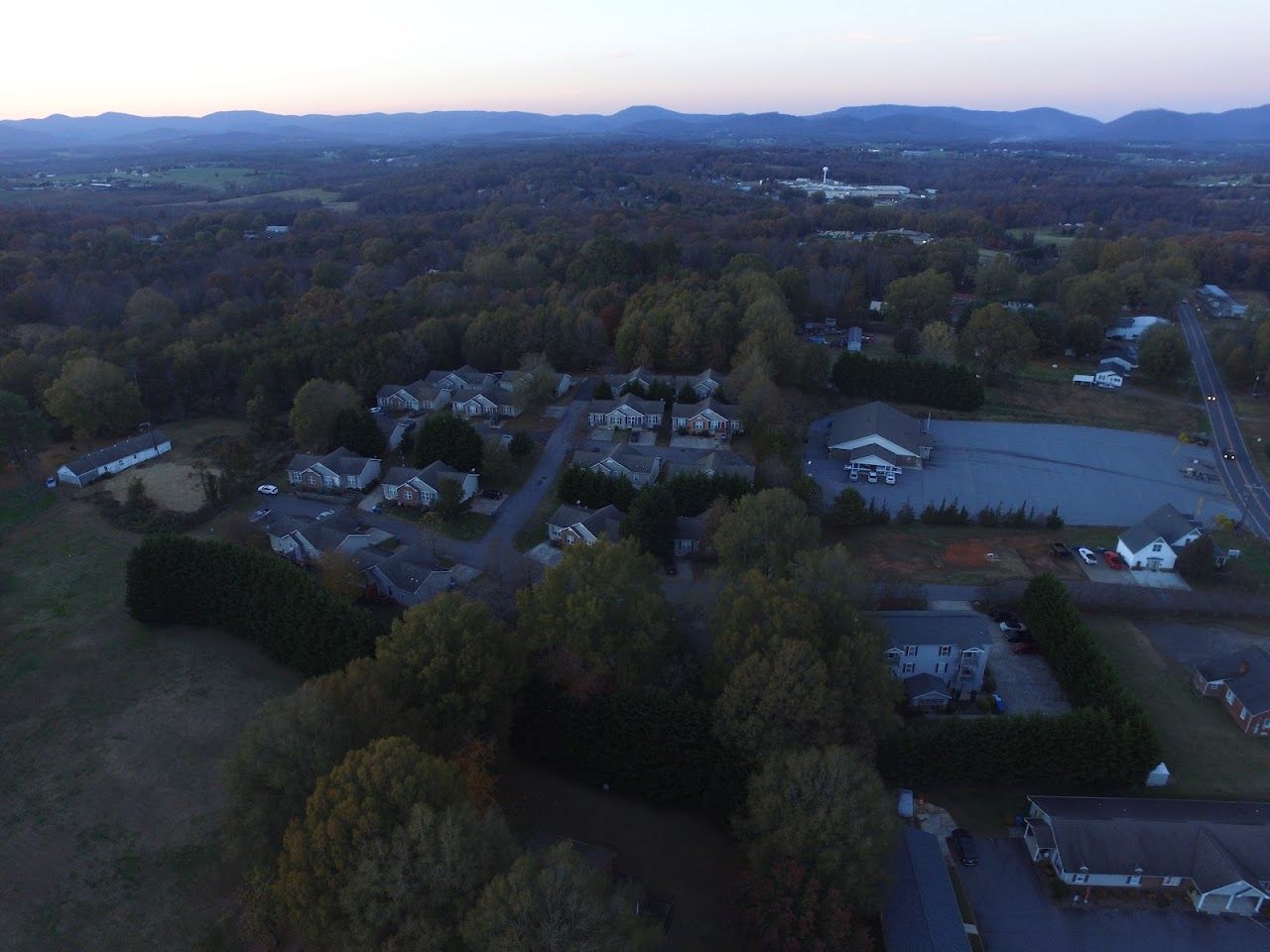 Crest Knolls