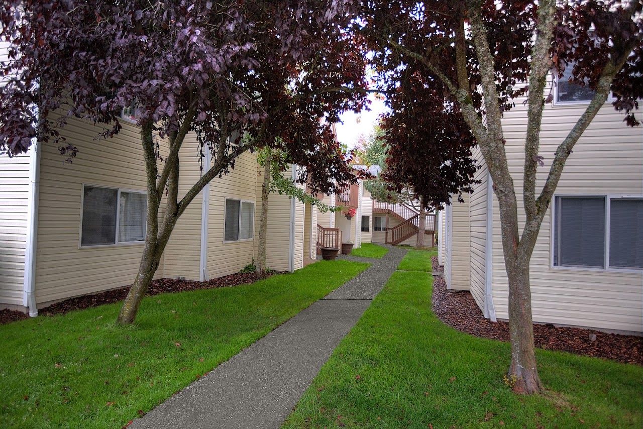 Crestline Apartments