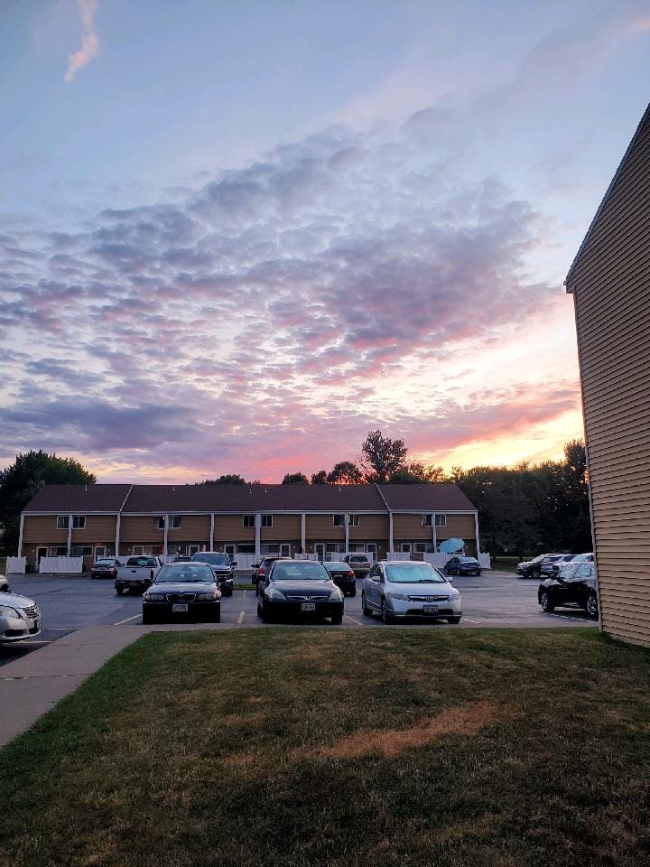 Creston Avenue Apts (Webster)