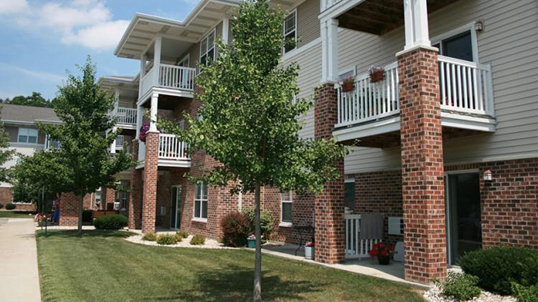Crestview Of Woodland Ridge