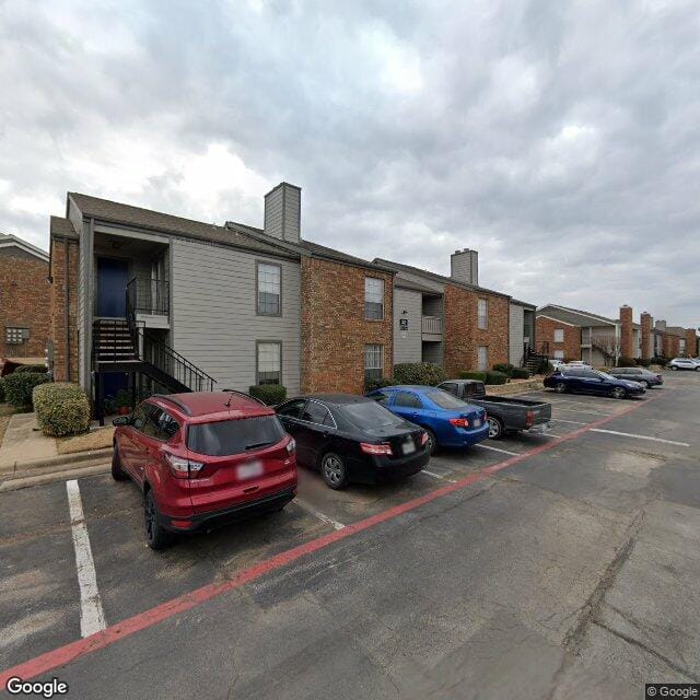 Crossroads Apts