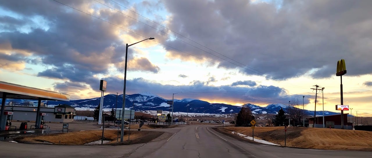 Deer Lodge Apartments