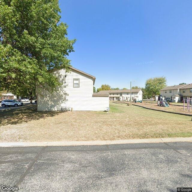 Deerfield Village Apts