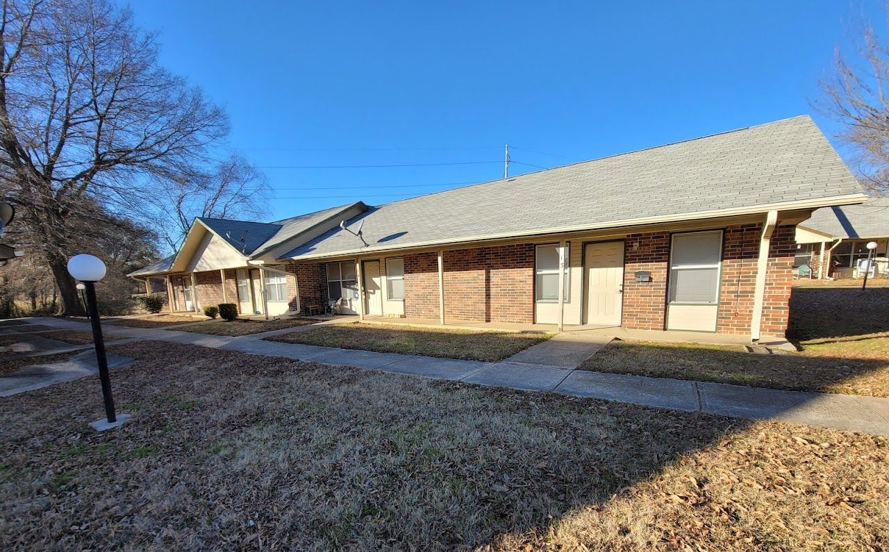 Dekalb Seniors Apts