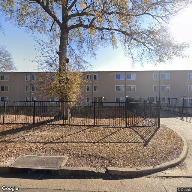 Delhaven Manor Apts