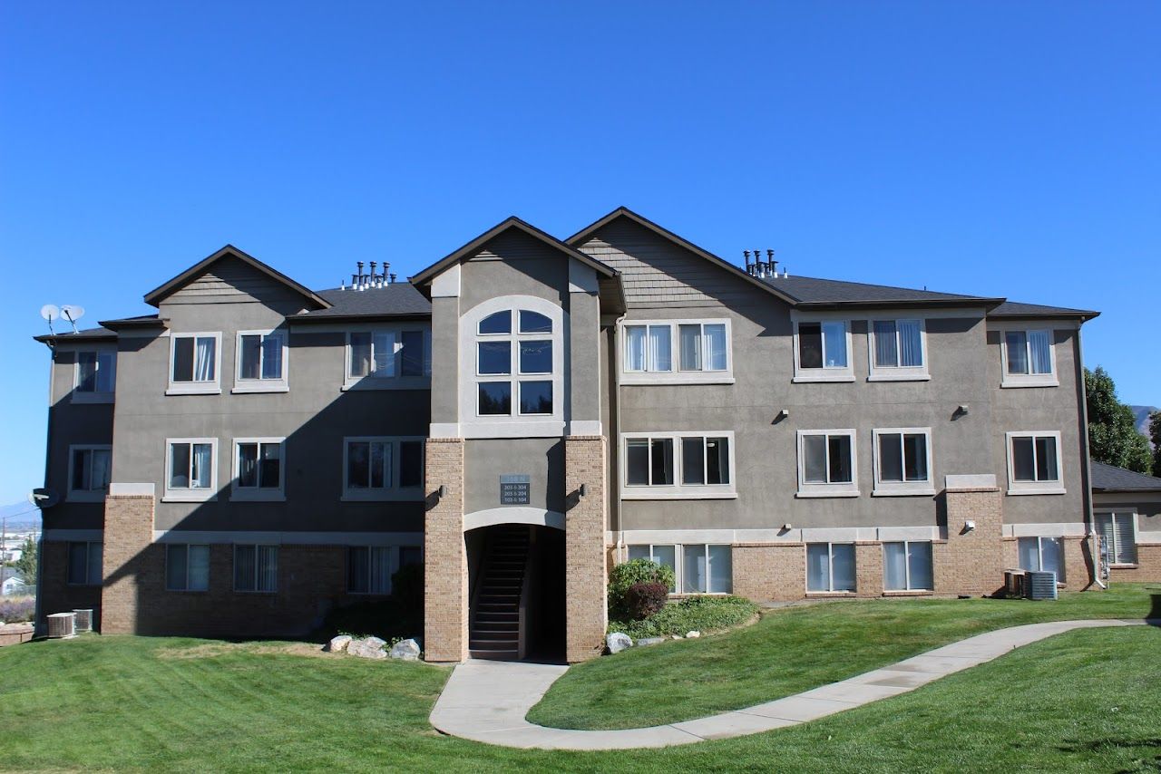 Diamond Fork Apts.