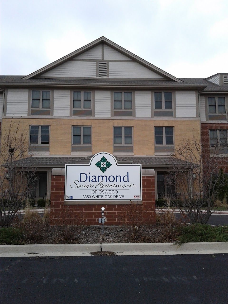 Diamond Senior Apts