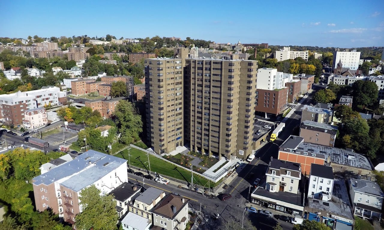 Dorado Apts.