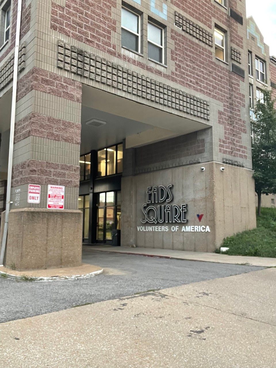 Eads Square Apartments