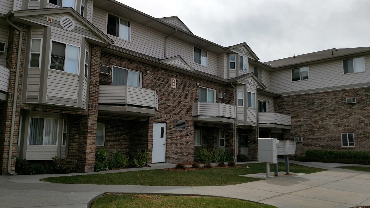 Eastglen Apts