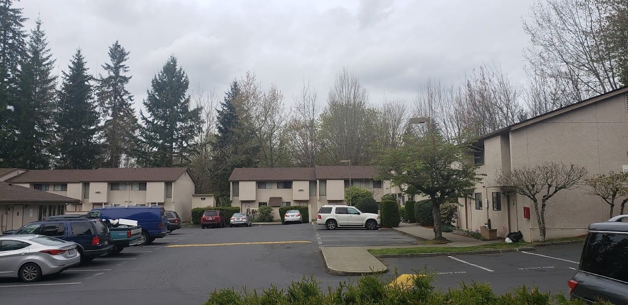Eastwood Square Apartments