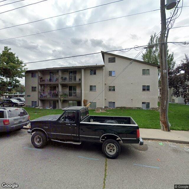 El Estero Apartments